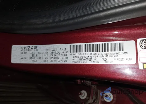 2019 Ram 1500 Laramie 4X4 6'4 Box из США, поврежденный, VIN 1C6SRFRTXKN774137